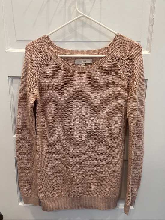 LOFT Sweaters - LOFT Lightweight Scoopneck Sweater in Dusty Pink